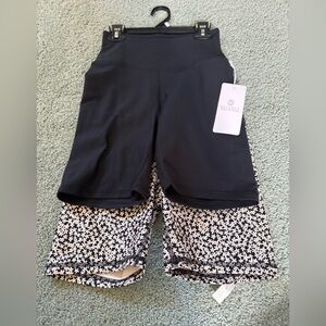 Balance Collection 2-Pack Easy Bermuda Shorts Black & Floral Daisy SizeSmall NWT